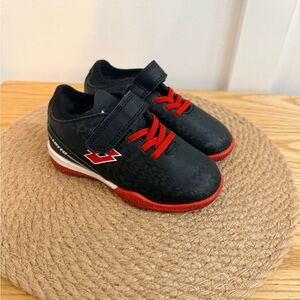 10/$25 • Lotto Indoor‎ Soccer Shoes